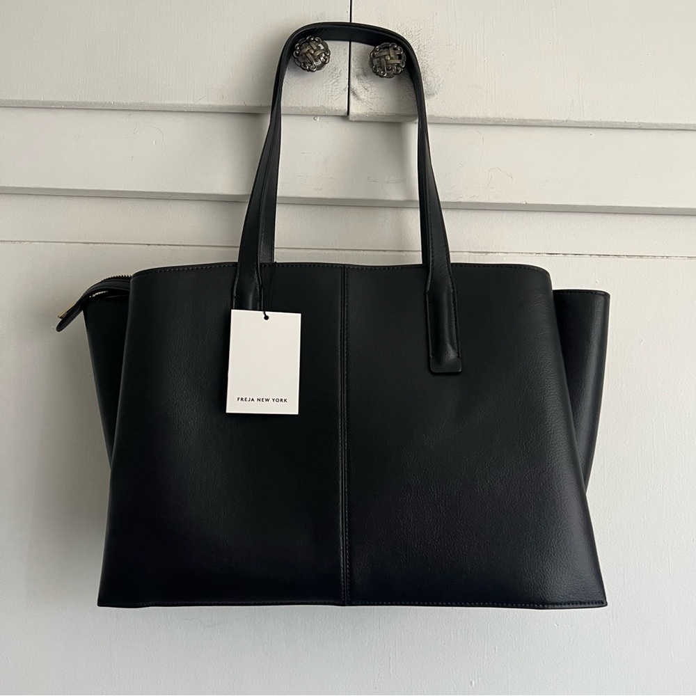 Freja Paloma Tote Bag (Black)